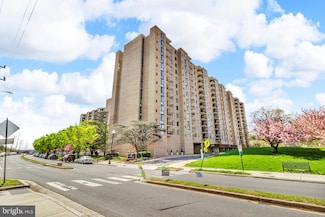 4500 S Four Mile Run Dr Unit 732, Arlington, VA 22204