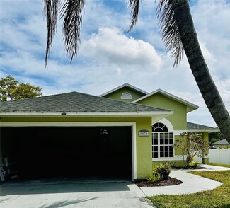 8876 104th Ct, Vero Beach, FL 32967