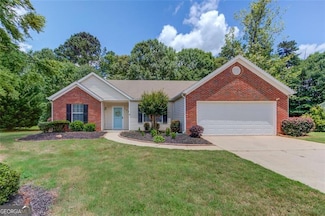 738 Baskins Cir, Winder, GA 30680
