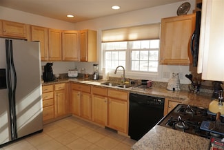 229d Belknap Dr, Suncook, NH 03275