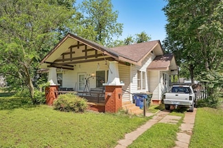 1220 W Iowa Ave, Chickasha, OK 73018
