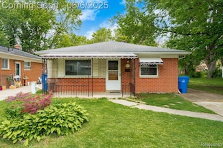 25560 Currier St, Dearborn Heights, MI 48125