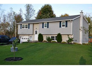 8085 Kathryn Dr, Akron, NY 14001