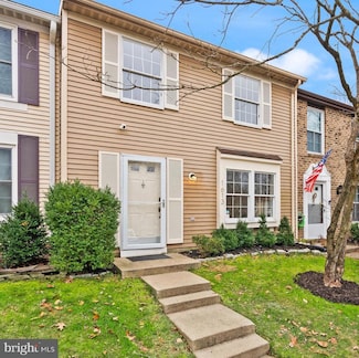 1613 Sierra Woods Dr, Reston, VA 20194