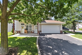 420 E Veterans Way Unit 8, Mukwonago, WI 53149