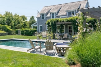 43 Vestal St, Nantucket, MA 02554