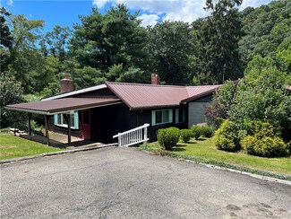241 Dickson St, Tarentum, PA 15084