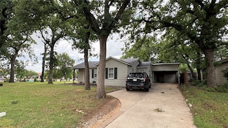 5632 Taylor Rd, River Oaks, TX 76114