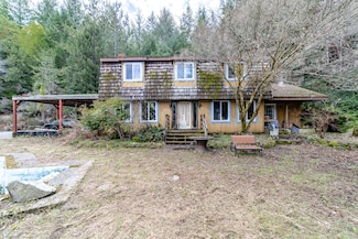 70 Cloud Forest Ln, Miranda, CA 95553