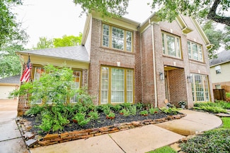 2446 Plantation Bend Dr, Sugar Land, TX 77478