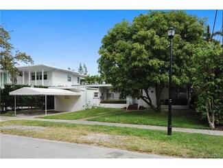 5245 N Bay Rd, Miami Beach, FL 33140