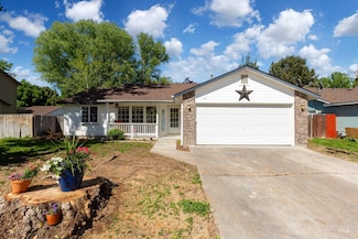 510 N Shady Grove Way, Kuna, ID 83634