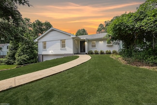 3743 Park Ave, Fairfield, CT 06825