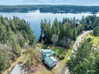 151 E Robbins Rd, Grapeview, WA 98546