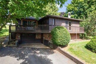 512 Charles St, Somerset, PA 15501