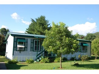 54 Kapper Dr, Winchester, NH 03470