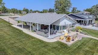 11382 N Biscayne Ln, Cromwell, IN 46732