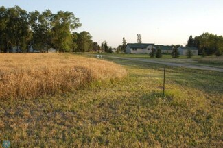 402 Sheyenne Dr, Abercrombie, ND 58001