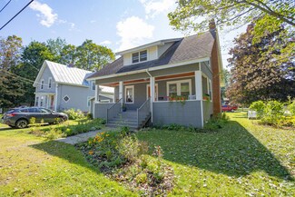 143 Greenwood Ave, Farmington, ME 04938