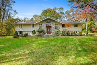 2190 Sturges Hwy, Westport, CT 06880