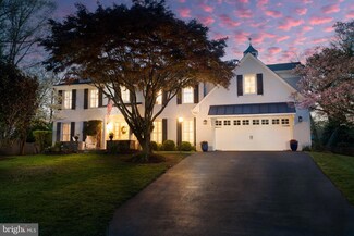 2230 Abbotsford Dr, Vienna, VA 22181