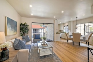 13260 Wimberly Square Unit 240, San Diego, CA 92128