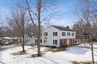 802 South St, Geneva, IL 60134