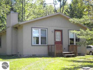 664 Deerfield Ln, Lupton, MI 48635