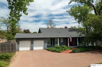 1111 S 84th St, Omaha, NE 68124