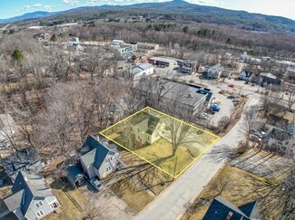 6 Crawford St, Plymouth, NH 03264