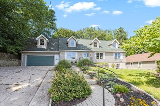 1519 Parkhurst Ave NW, Grand Rapids, MI 49504
