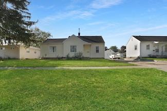 922 E Mitchell Ave, Waterloo, IA 50702