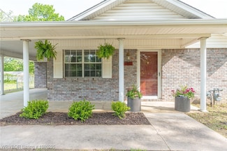 203 E Brown St, Paris, AR 72855