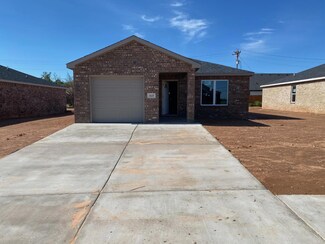 7437 4th St, Lubbock, TX 79416