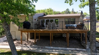 1433 Robin Hood Ln, Roach, MO 65787