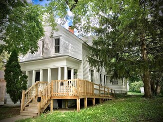 426 Watson St, Aurora, IL 60505