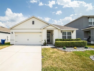 3017 Country Club Cir, Winter Haven, FL 33881