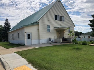 1043 1st Ave W, New England, ND 58647