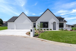4622 W Emerald Bay Ct, Wichita, KS 67205
