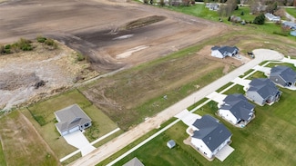 3003 Prairielight Ct, Cedar Rapids, IA 52411
