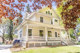 123 W 8th St, Tipton, IA 52772