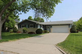 406 Horn Ave, Moorhead, MN 56560