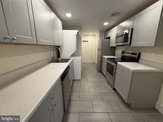 1101 Lincoln Ave Unit 2B, Prospect Park, PA 19076
