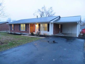 8 Village Dr, Winchester, KY 40391