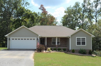 280 E Deer Creek Dr, Crossville, TN 38571