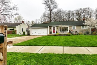 2431 Rockefeller Rd, Wickliffe, OH 44092