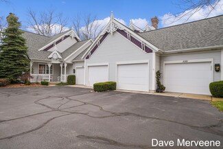 8279 Wallinwood Springs Dr, Jenison, MI 49428