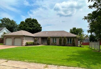 4900 Tippecanoe Dr, Newburgh, IN 47630