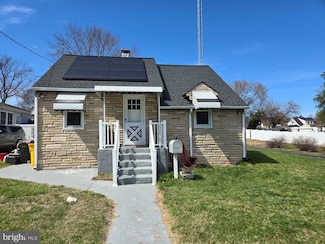 16 Patapsco Rd, Linthicum Heights, MD 21090