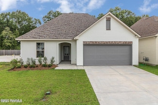 211 Sparrowhawk St, Broussard, LA 70518